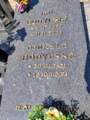 Dodatkowe zdjęcie nagrobka