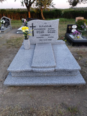 Zdjęcie nagrobka
