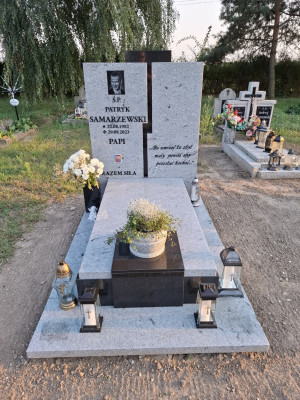 Zdjęcie nagrobka